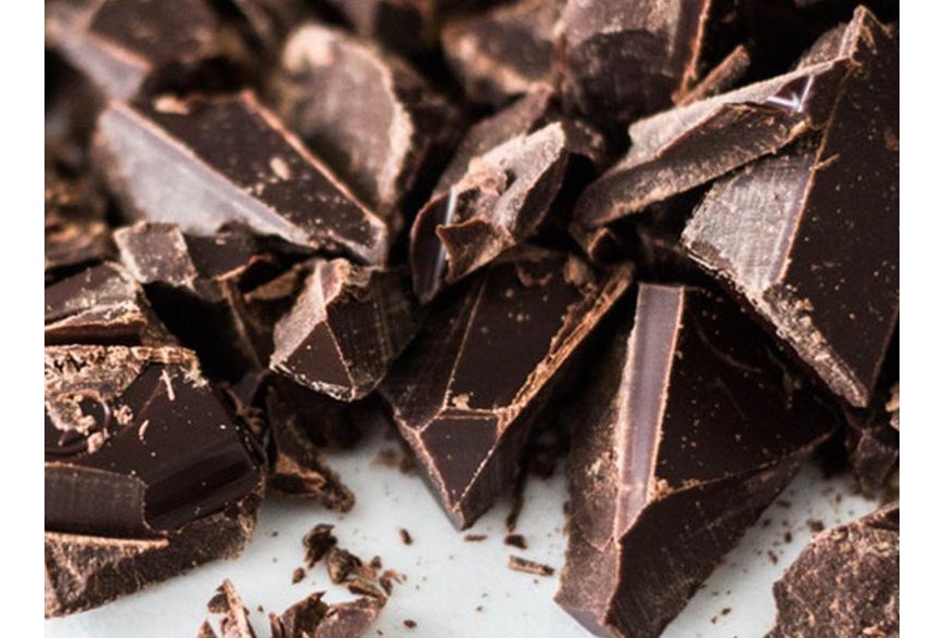 Cioccolato fondente - Guida all'etichetta, benefici e proprietà